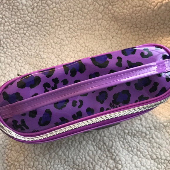 Pink (clear) tote/makeup bag - Picture 2 of 5